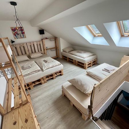 דירות קרנייסקה גורה Sport & Sunny Cosy Alpine Retreat מראה חיצוני תמונה